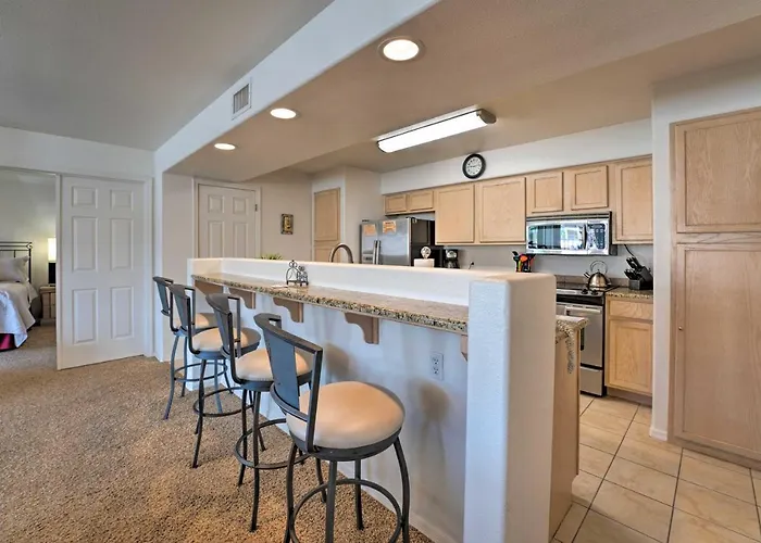 1 Mi To London Bridge: W/ Pool Access Lake Havasu City