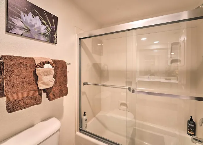 1 Mi To London Bridge: W/ Pool Access Lake Havasu City